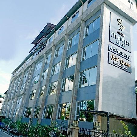 เซ็นทรัล คอร์ตยาร์ด บูทิก รีสอร์ต Hotel สิริกุรี ภายนอก รูปภาพ