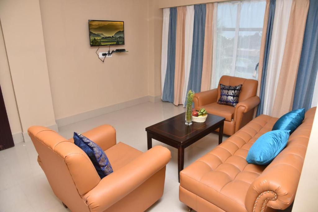 เซ็นทรัล คอร์ตยาร์ด บูทิก รีสอร์ต Hotel สิริกุรี ภายนอก รูปภาพ